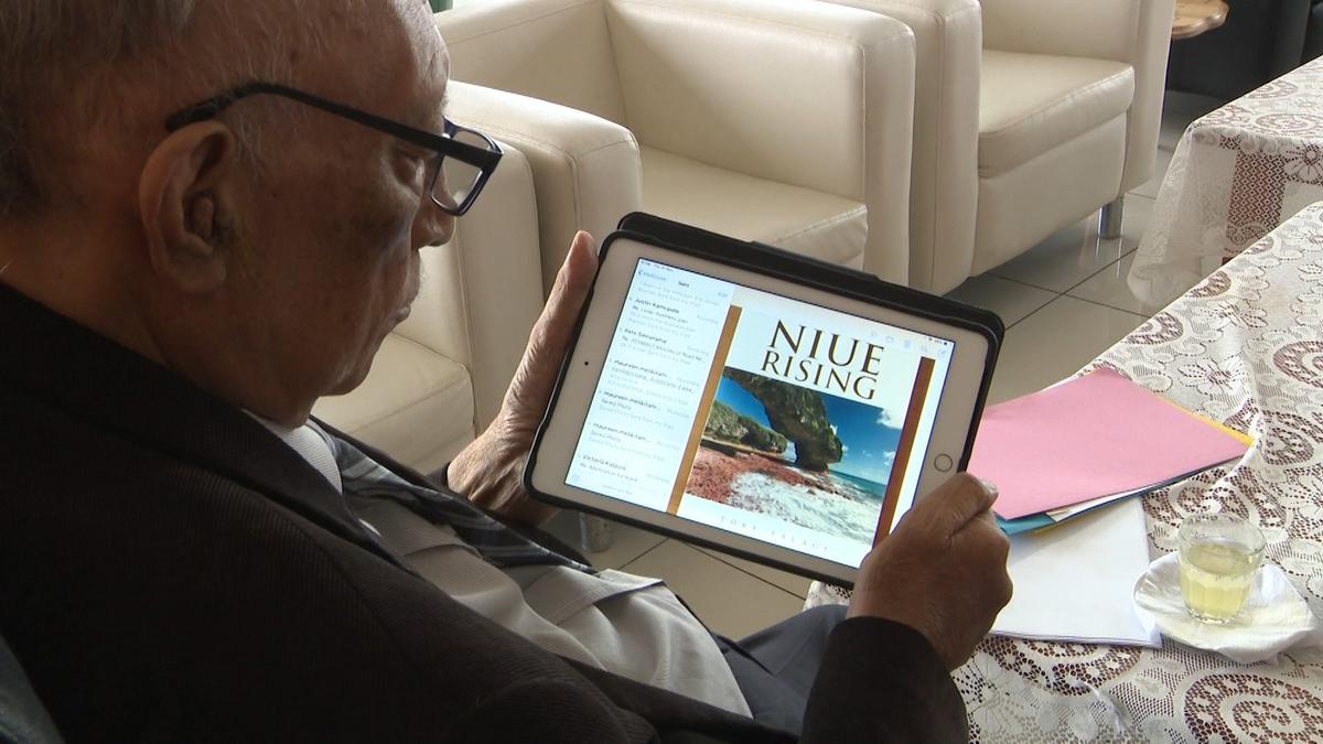 Sir Toke Takagi writes biography titled ‘Niue Rising’