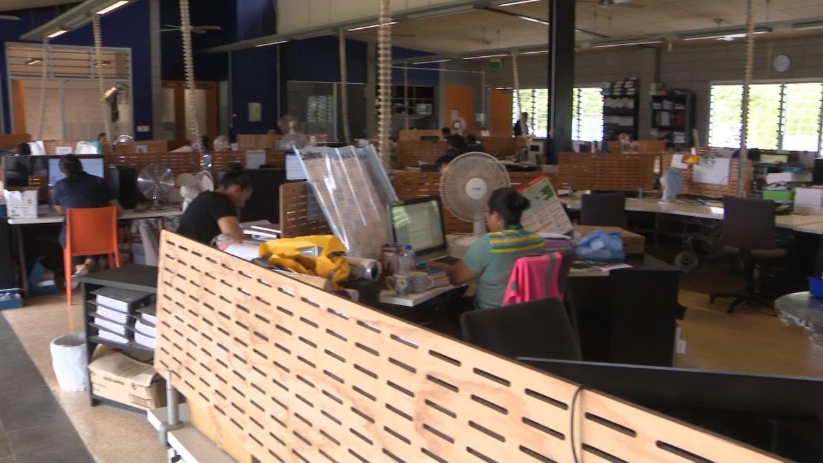 Public servants warned against moonlighting