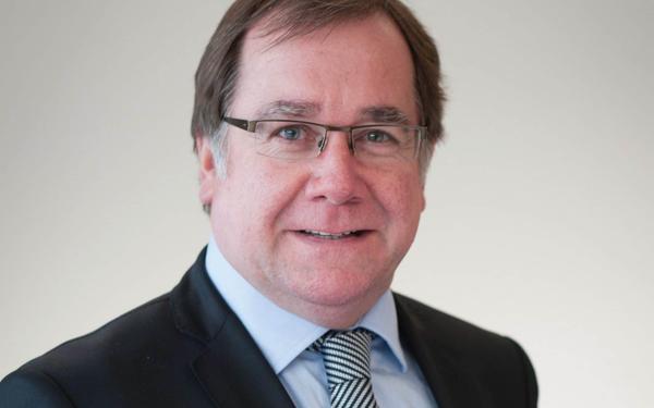 Former NZ Foreign Affairs Minister works with Niue to secure donor support