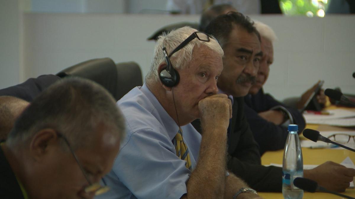 MPs support the motion to pay public servants over time but not the return to 5 days of work