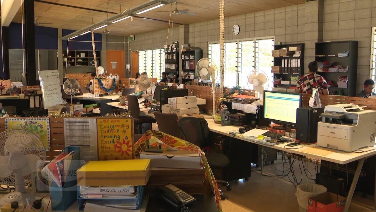 Government offices open on Fridays but remain on 4 days working week
