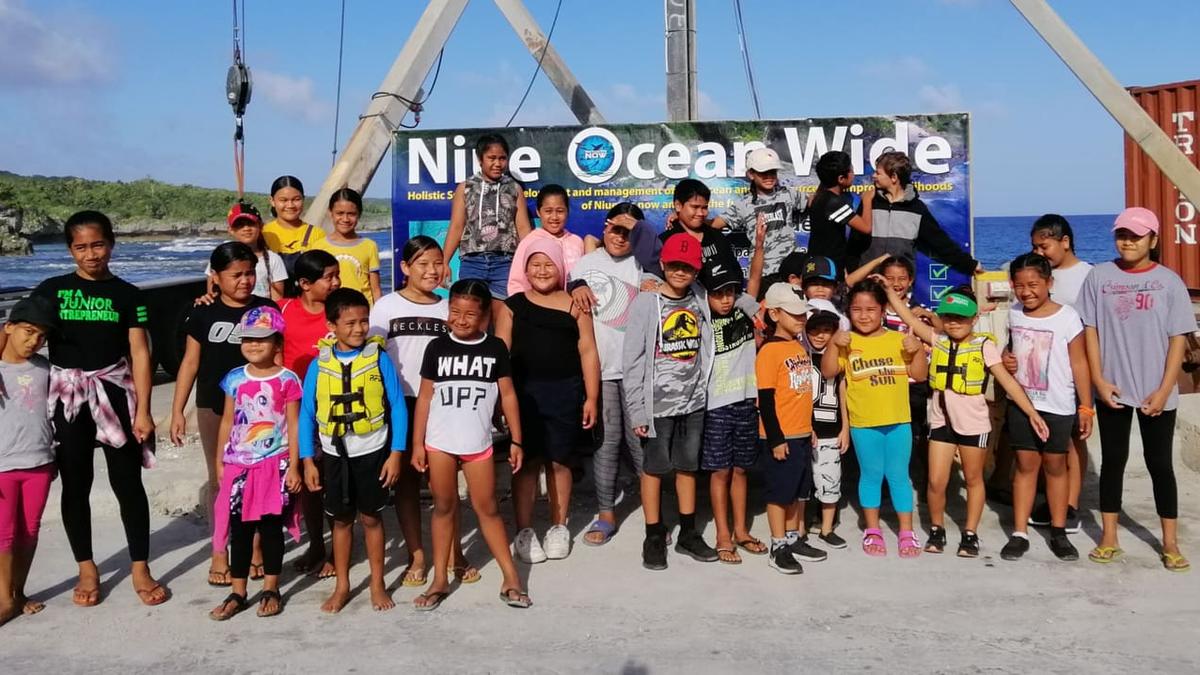 Niue Ocean Wide fulfils the dreams of Niue children with a marine expedition