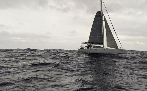 Yacht from Tahiti on route to Fiji sighted off Niue coastline