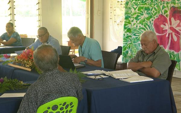 Current and former members dialogue and share experiences on ways to improve the work of the Fono Ekepule.