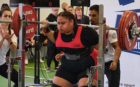 Edwards eyes the NZ national title after winning the North Island Junior Powerlifting Championships