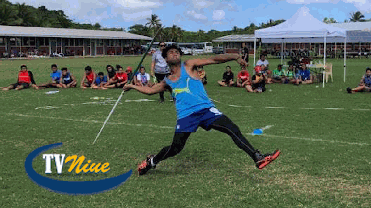 Year 13 student Hine Makaia sets the national javelin record, smashing his own school record.