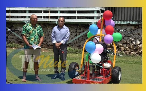 Niue Golf and Sports Club receive their much-needed Greens Roller