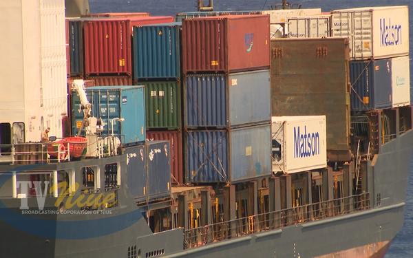 More than 800 tonnes of cargo offloaded but expect to not have Steinlarger this festive season