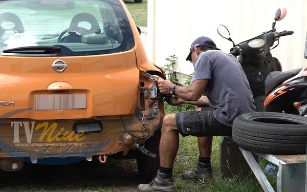Mechanics are calling on the government to address their freight issues with Air New Zealand.