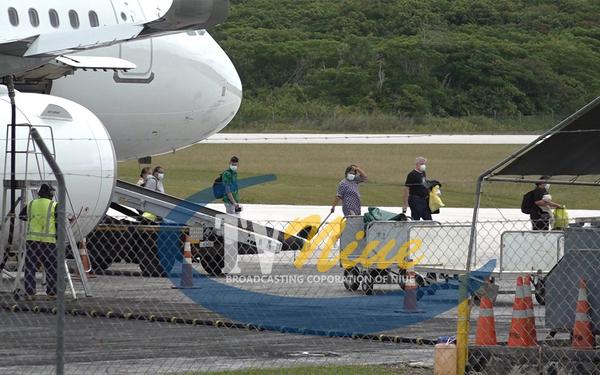 6 cases in isolation over the weekend, 111 passengers arrived on today’s flight