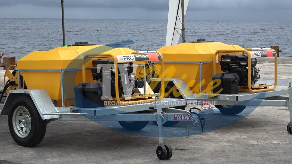 PHAMA Plus donates two commercial water blasters for Niue