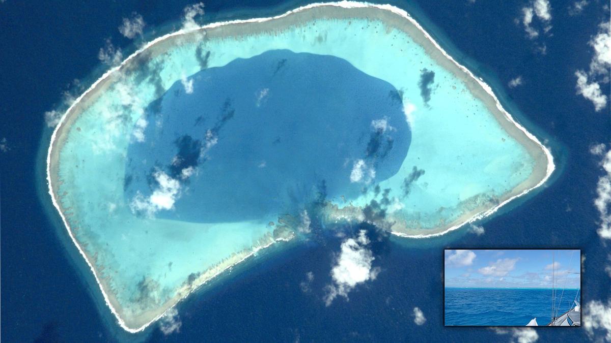 Taiwanese Fishing Vessel grounded in Beveridge Reef, rescue mission underway