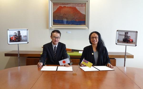 <strong>Japan funds new forklift for port operations</strong>