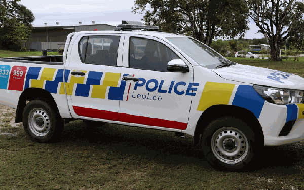 Australia gifts new vehicle to Niue Police