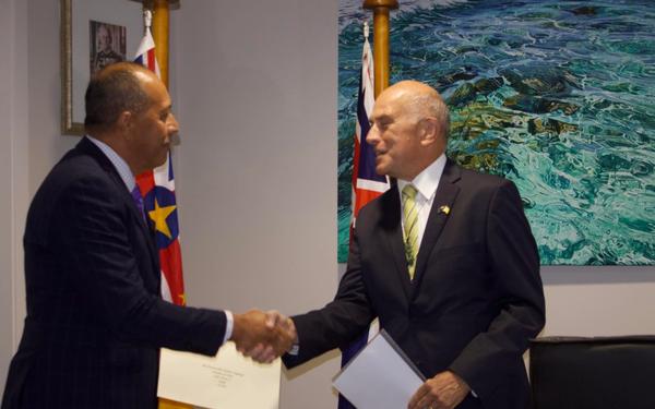 New NZ High Commissioner presents Credentials to Cabinet