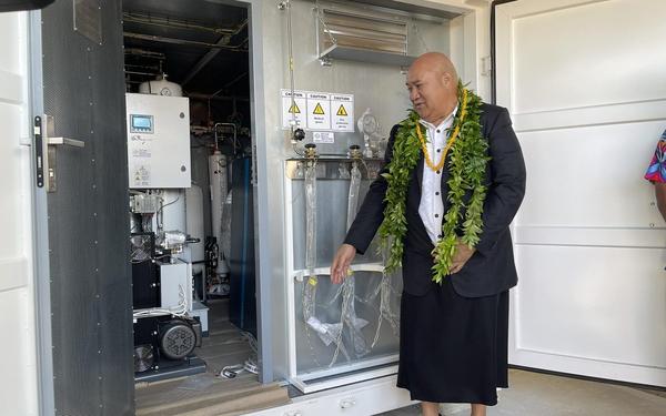 WHO Regional Director hands over new Oxygen Plant to Niue Hospital
