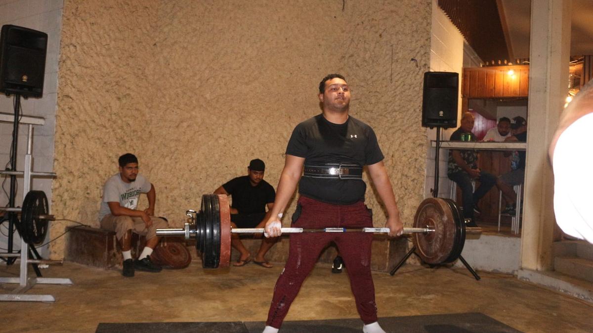Niue Powerlifting Competition draws crowds