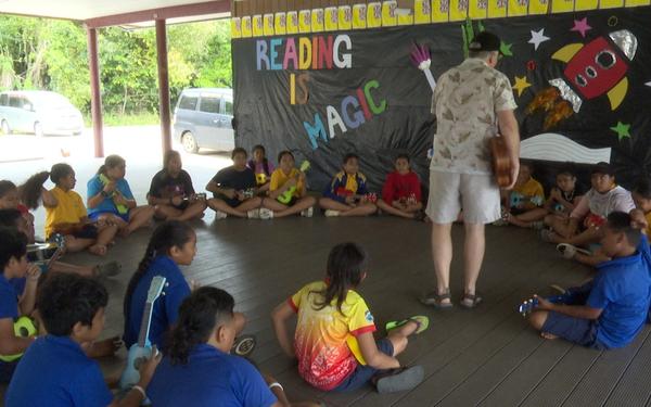 Niue Primary School receive donation of 10 ukulele