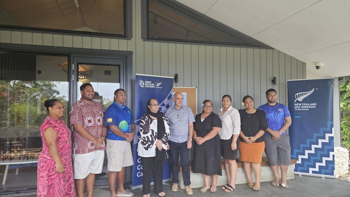 Six locals awarded Manaaki Scholarship