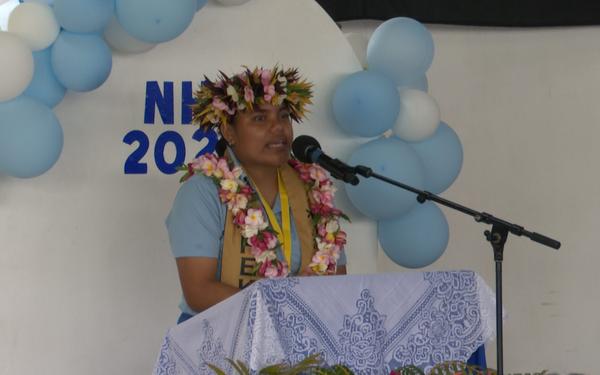 Nivelosa Hekau wins Dux of Niue High School