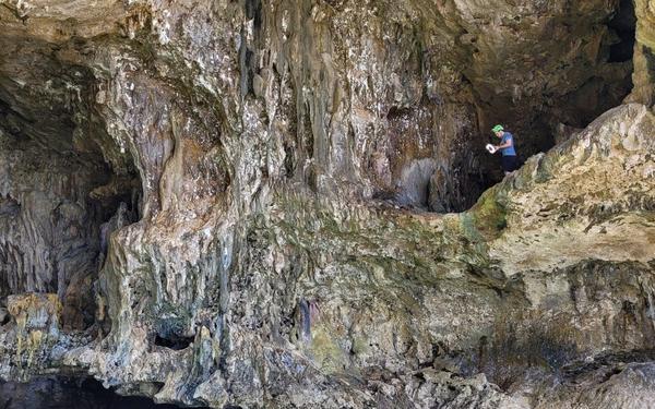 Research focused on caves for studying climate & groundwater resources
