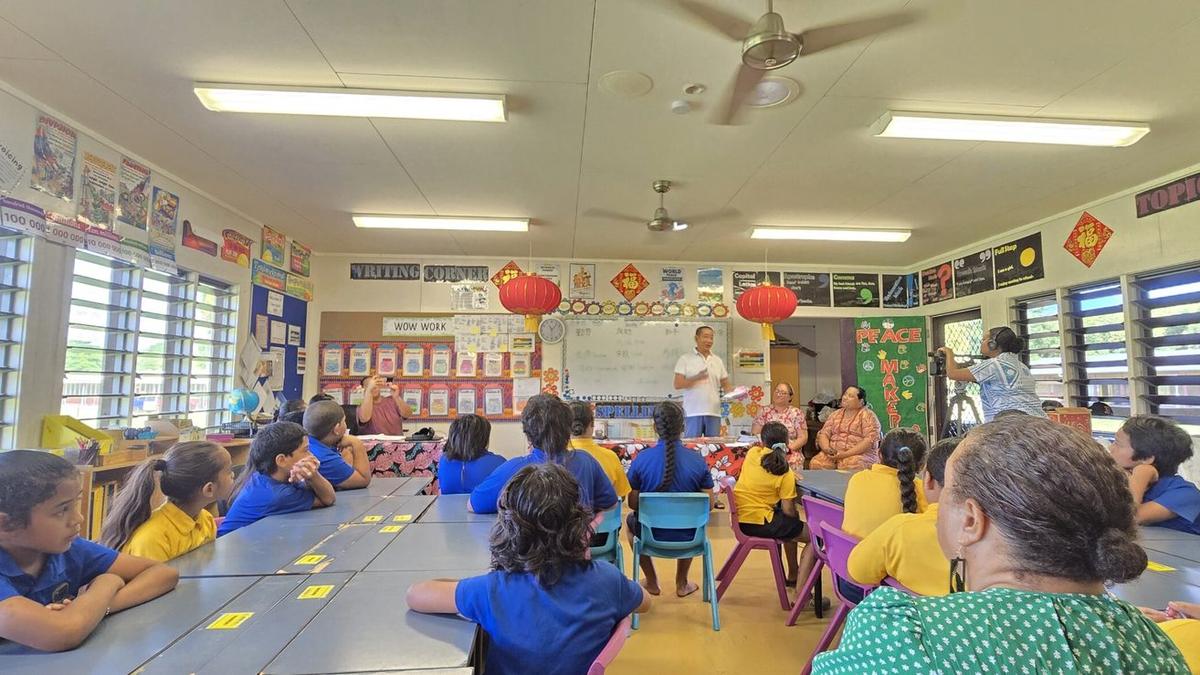 Students commemorate international Chinese language day